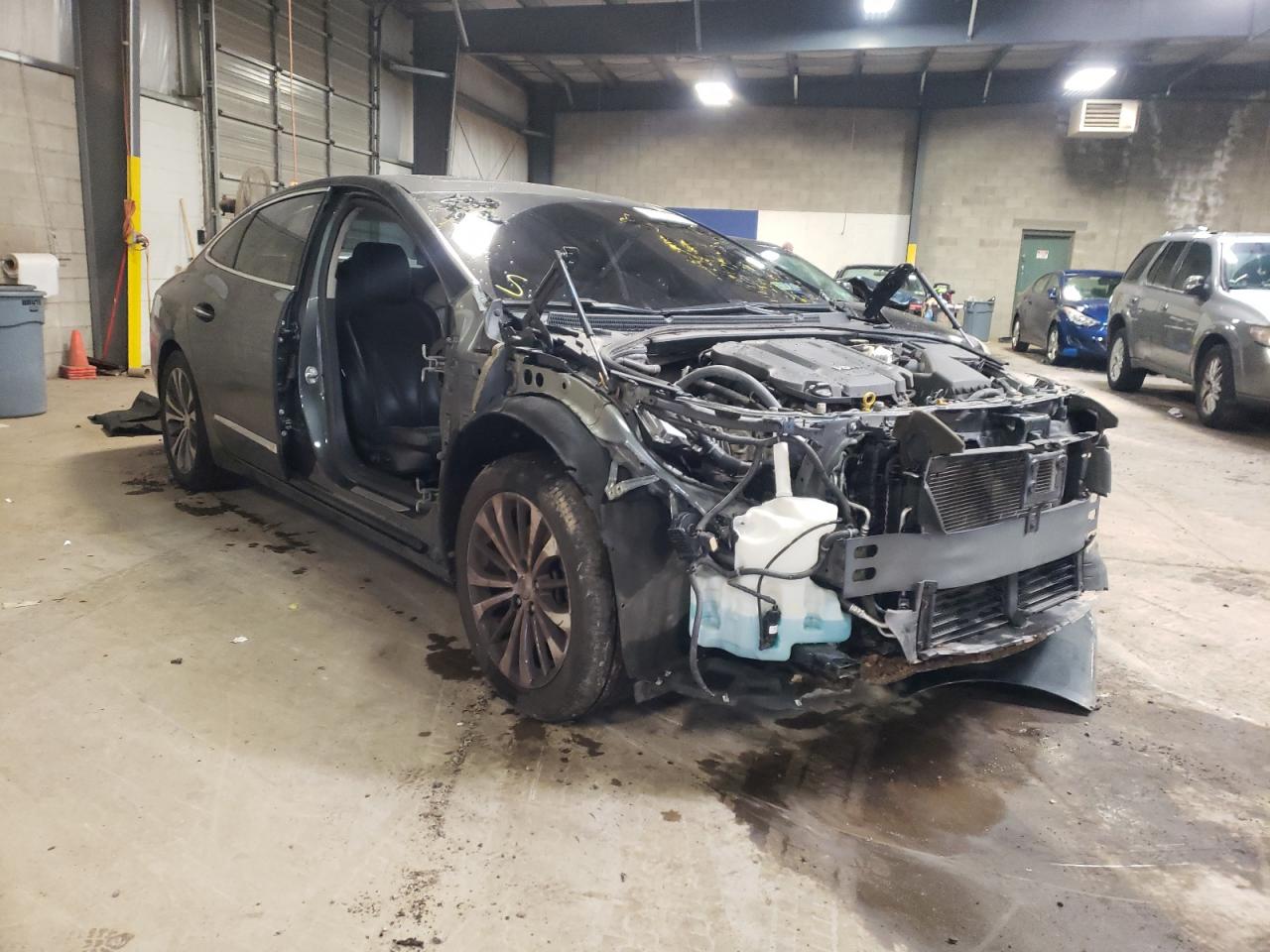 BUICK LACROSSE E 2017 with VIN 1G4ZP5SS4HU163491 - Photo from auction