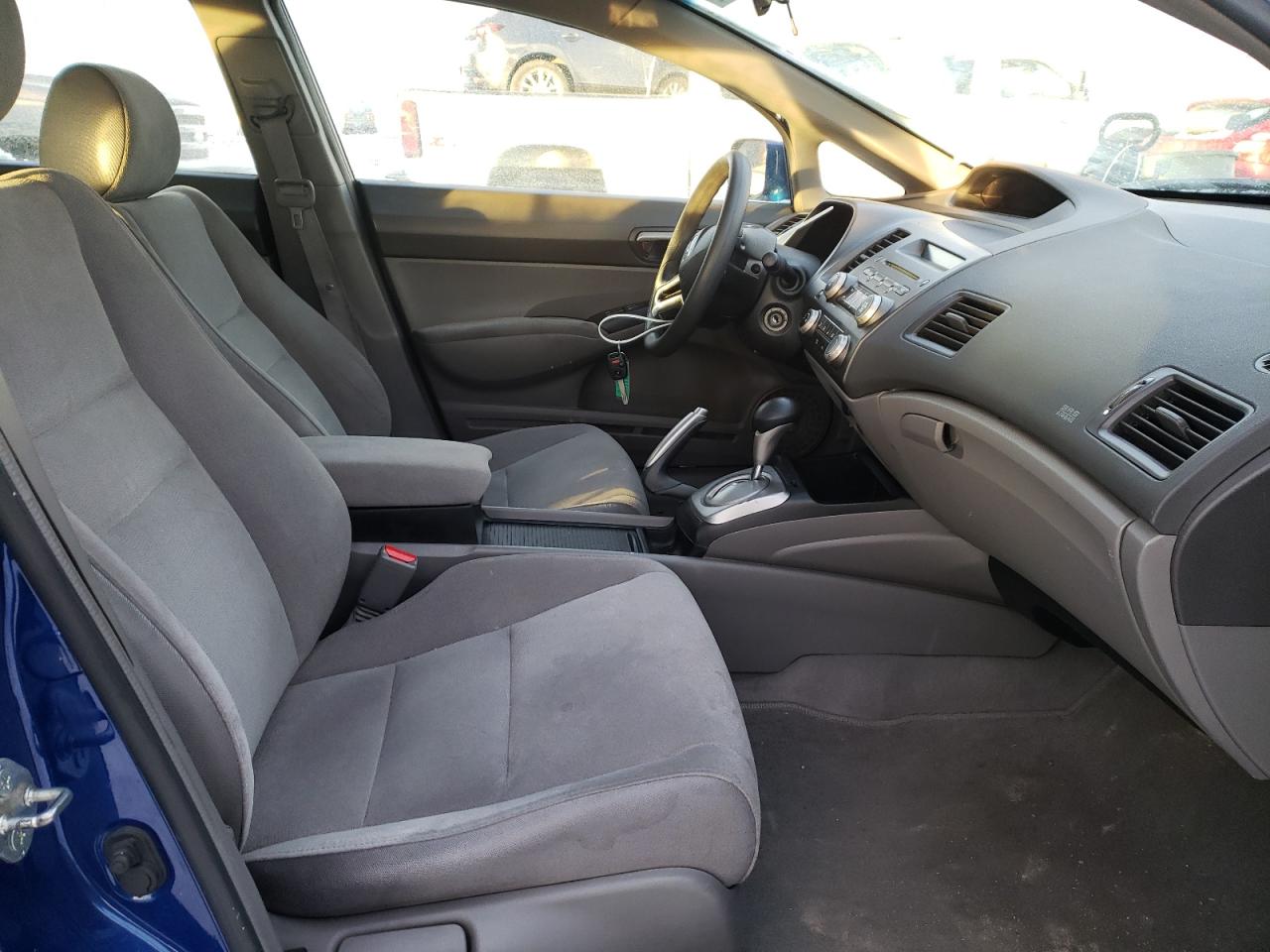 Photo 5 from auction – 2005 HONDA CIVIC LX with VIN 2HGFA16537H025448