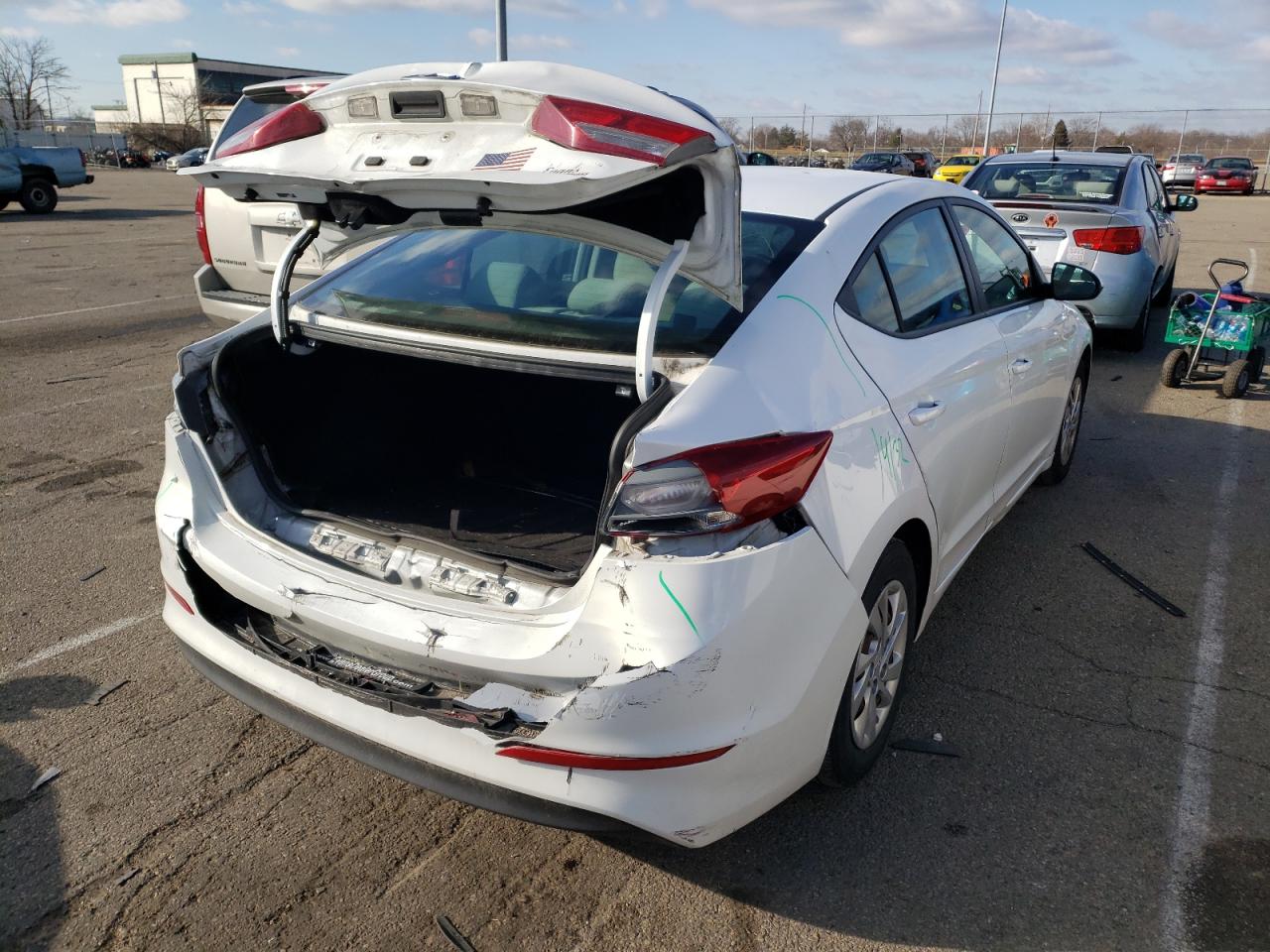 Photo 4 from auction – 2017 HYUNDAI ELANTRA SE with VIN 5NPD74LF5HH088482