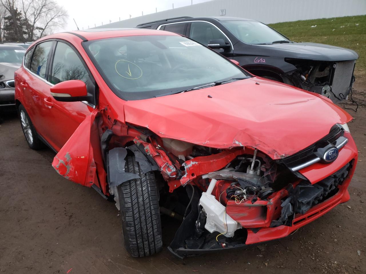 FORD FOCUS SEL 2012 with VIN 1FAHP3M29CL175979 - Photo from auction