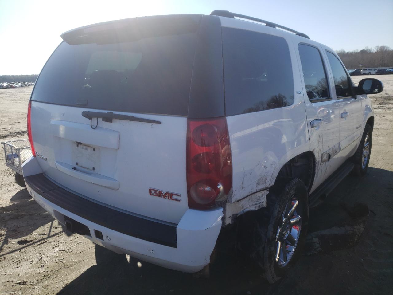 Photo 4 from auction – 2007 GMC YUKON with VIN 1GKFK13057R205006