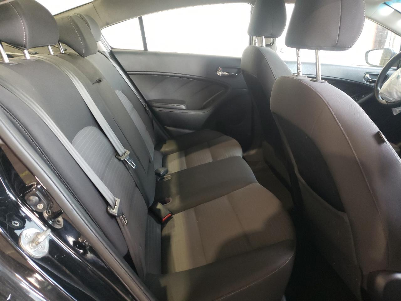 Photo 6 from auction – 2014 KIA FORTE LX with VIN KNAFX4A61E5141652