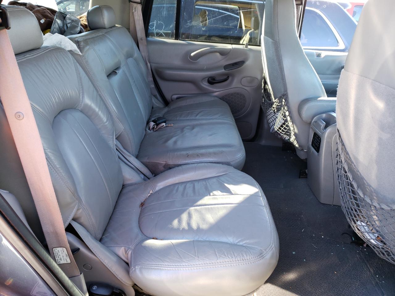 Photo 6 from auction – 1999 FORD EXPEDITION with VIN 1FMPU18L6XLA41065