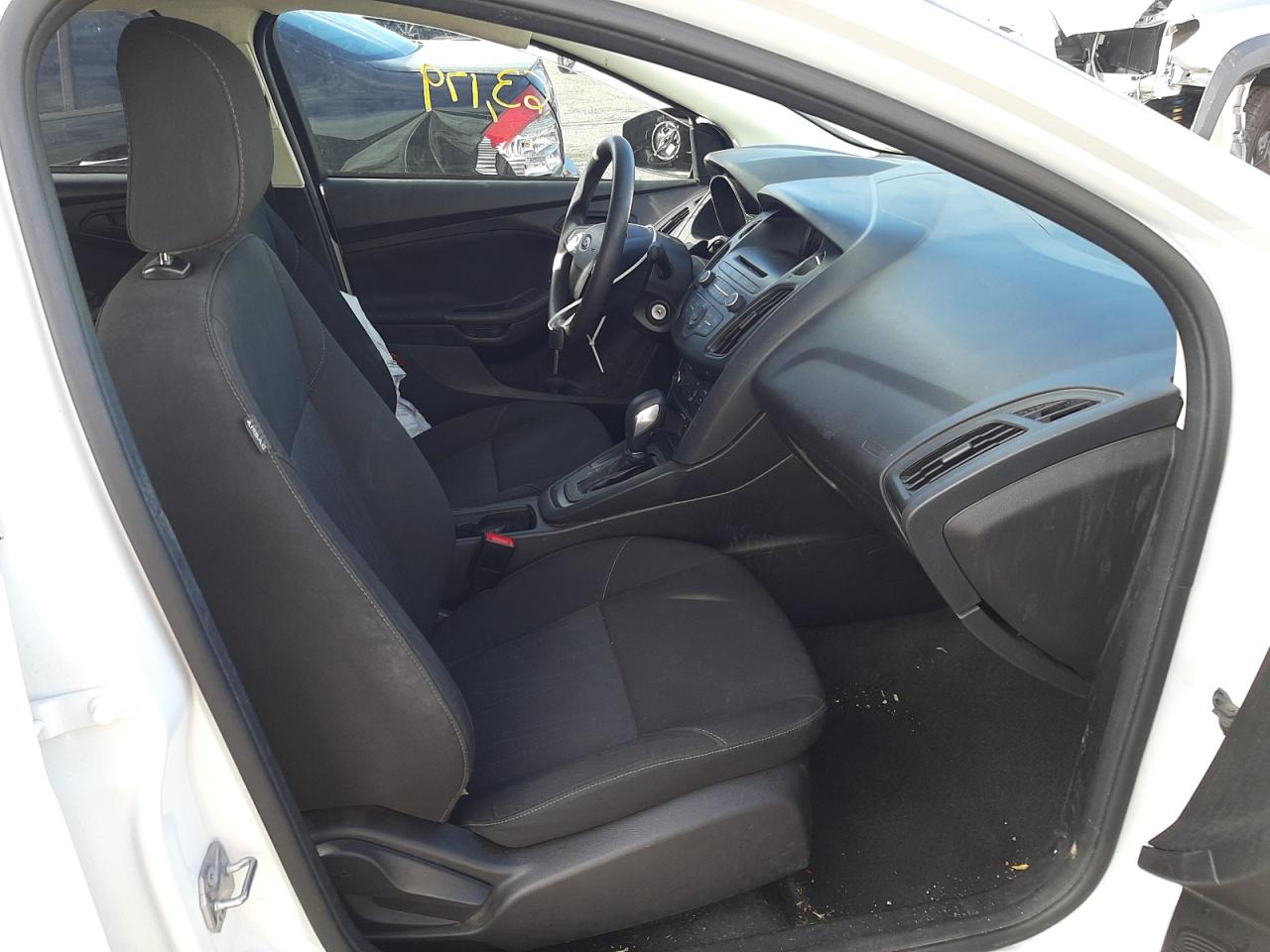 Photo 5 from auction – 2015 FORD FOCUS S with VIN 1FADP3E26FL275510