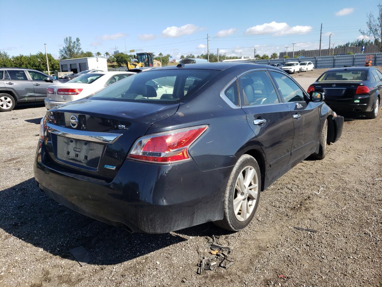 Photo 4 from auction – 2014 NISSAN ALTIMA 2.5 with VIN 1N4AL3AP0EC429207