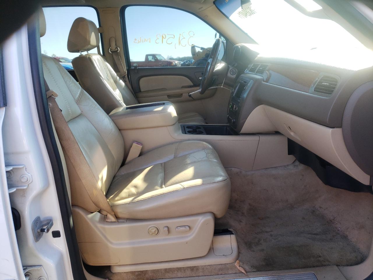 Photo 5 from auction – 2007 GMC YUKON with VIN 1GKFK13057R205006