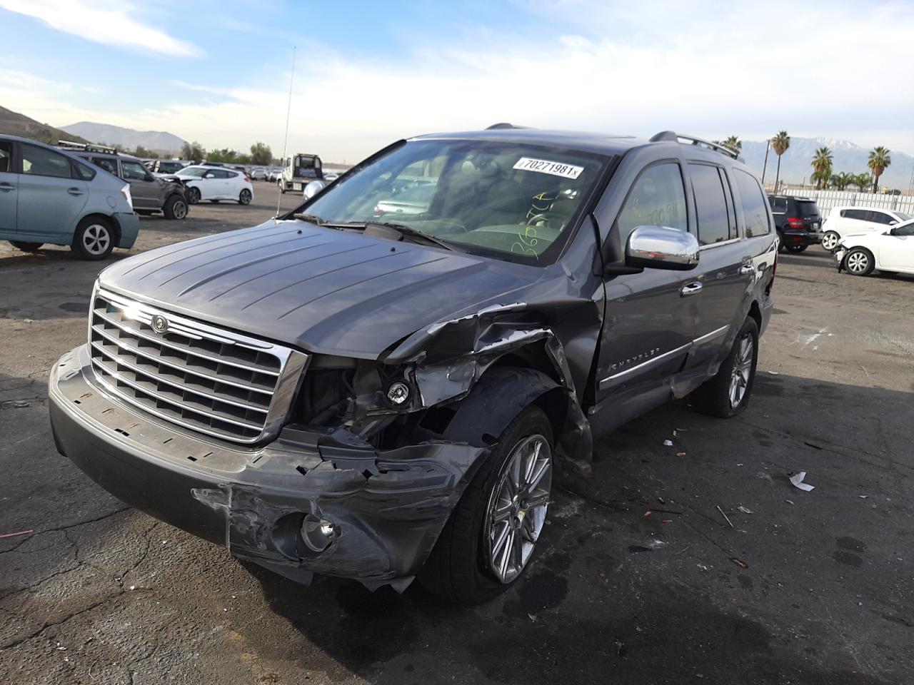 Photo 2 from auction – 2007 CHRYSLER ASPEN LIMI with VIN 1A8HW58207F577650