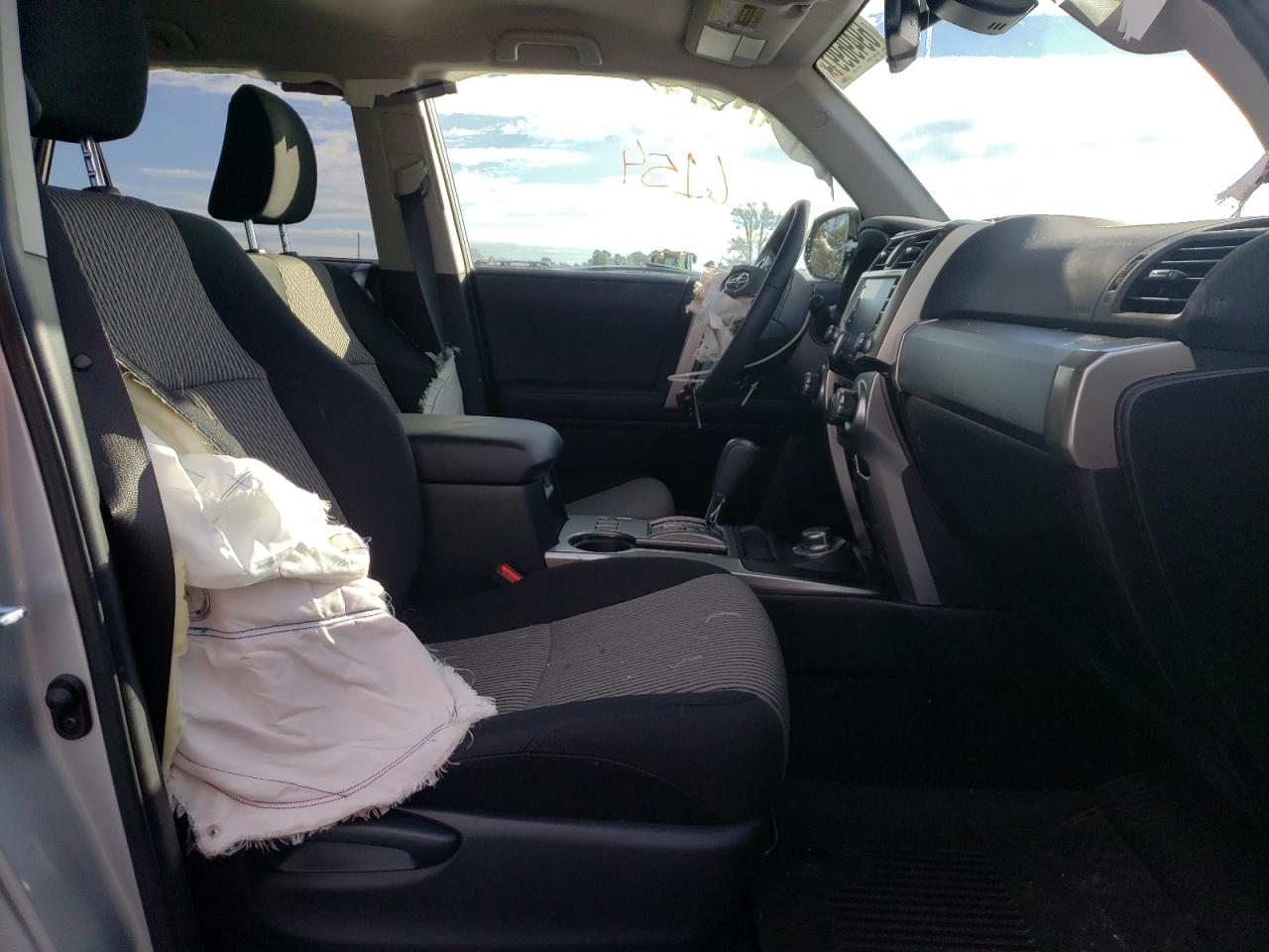 Photo 5 from auction – 2021 TOYOTA 4RUNNER SR with VIN JTEMU5JR7M5957083