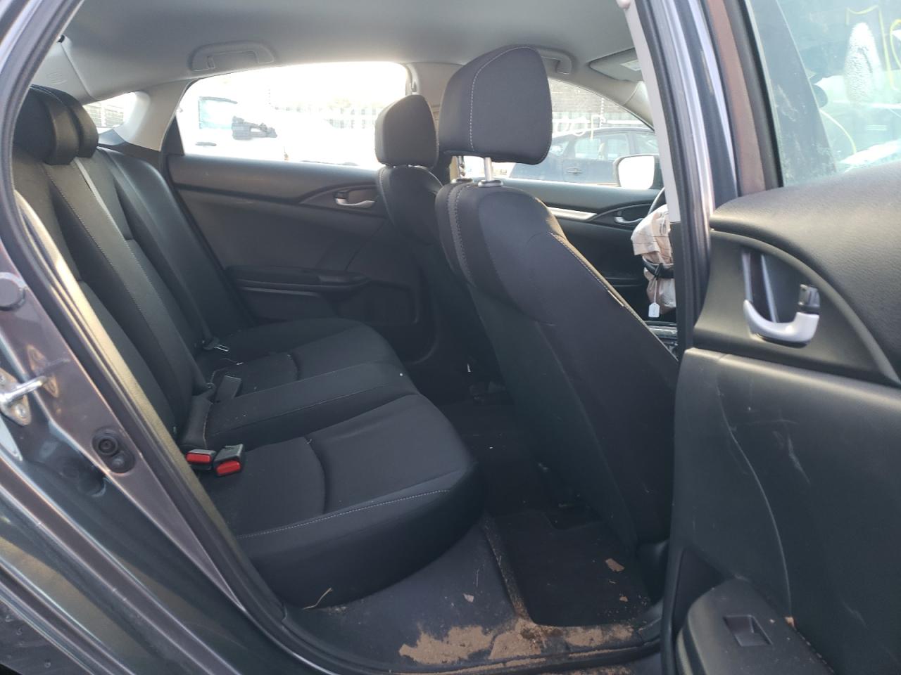 Photo 6 from auction – 2019 HONDA CIVIC LX with VIN 2HGFC2F68KH516129