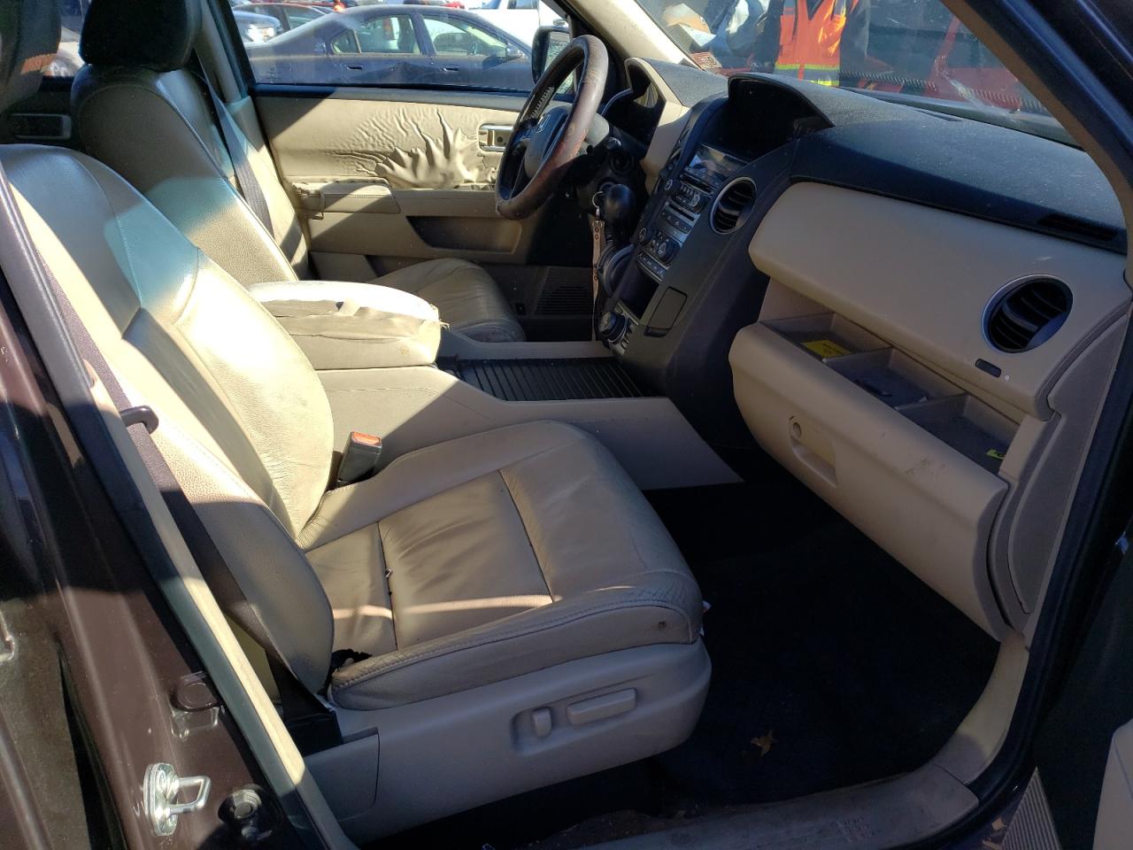 Photo 5 from auction – 2013 HONDA PILOT TOUR with VIN 5FNYF4H98DB026316