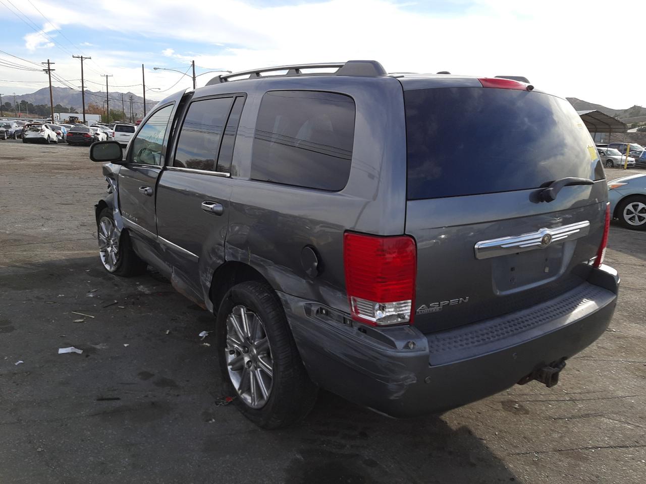 Photo 3 from auction – 2007 CHRYSLER ASPEN LIMI with VIN 1A8HW58207F577650