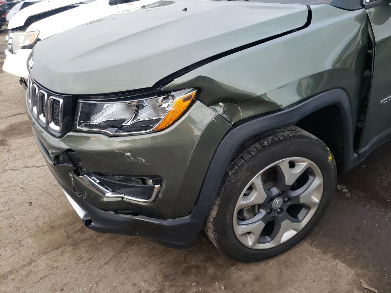 Photo 9 from auction – 2018 JEEP COMPASS LI with VIN 3C4NJDCB1JT396953