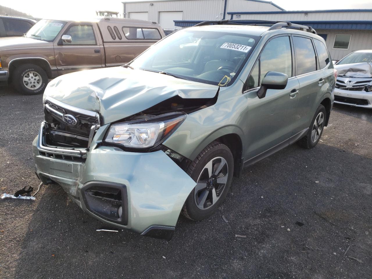 Photo 2 from auction – 2017 SUBARU FORESTER 2 with VIN JF2SJAJC1HH593936