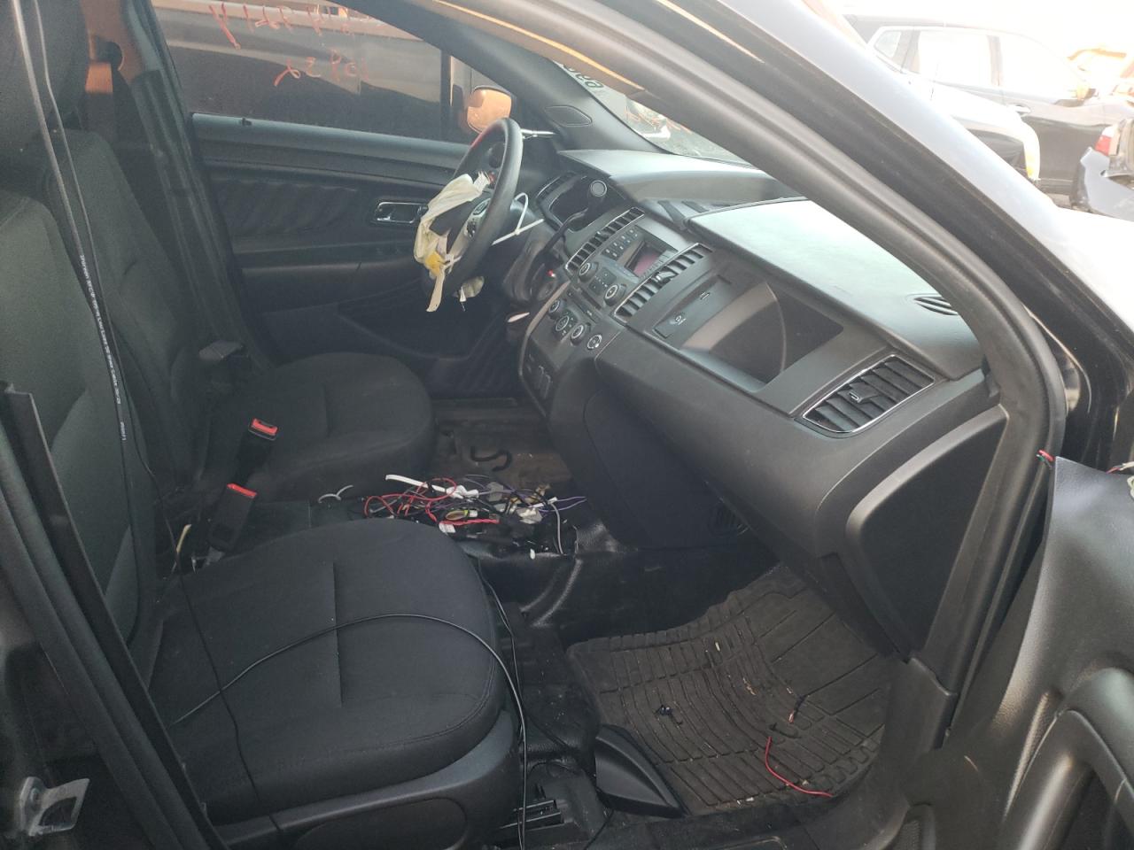 Photo 5 from auction – 2019 FORD TAURUS POL with VIN 1FAHP2MK2KG112210