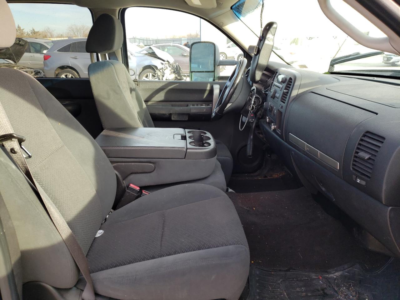 Photo 5 from auction – 2007 GMC SIERRA K25 with VIN 1GTHK23K87F536045