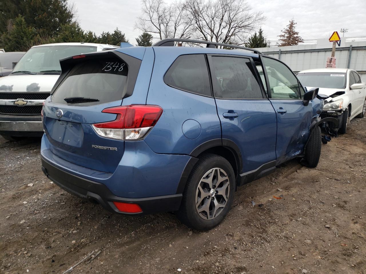 Photo 4 from auction – 2020 SUBARU FORESTER P with VIN JF2SKAJC3LH443087