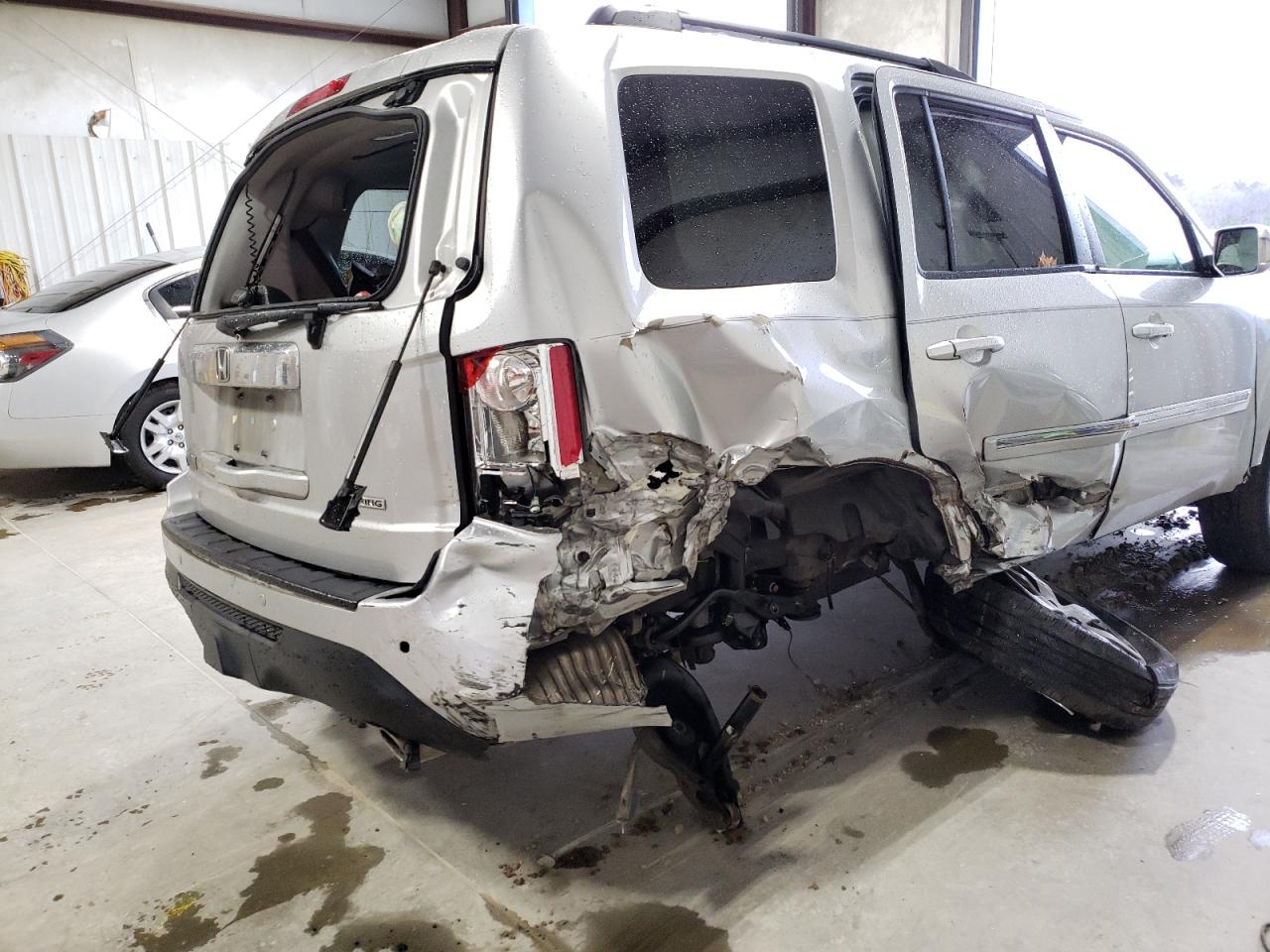 Photo 9 from auction – 2013 HONDA PILOT TOUR with VIN 5FNYF3H98DB023569