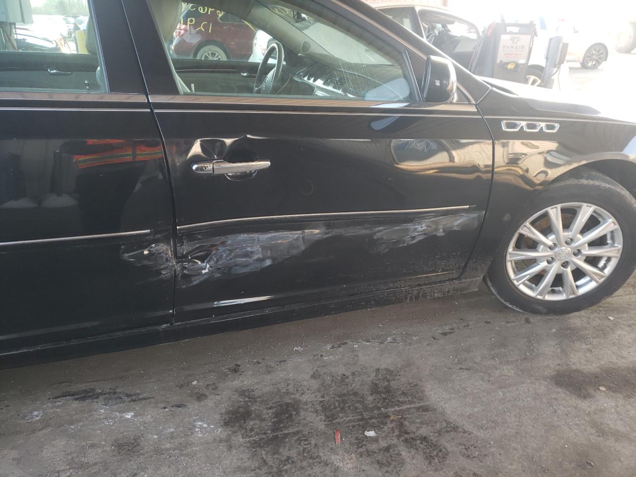 Photo 20 from auction – 2011 BUICK LUCERNECXL with VIN 1G4HC5EM6BU144243