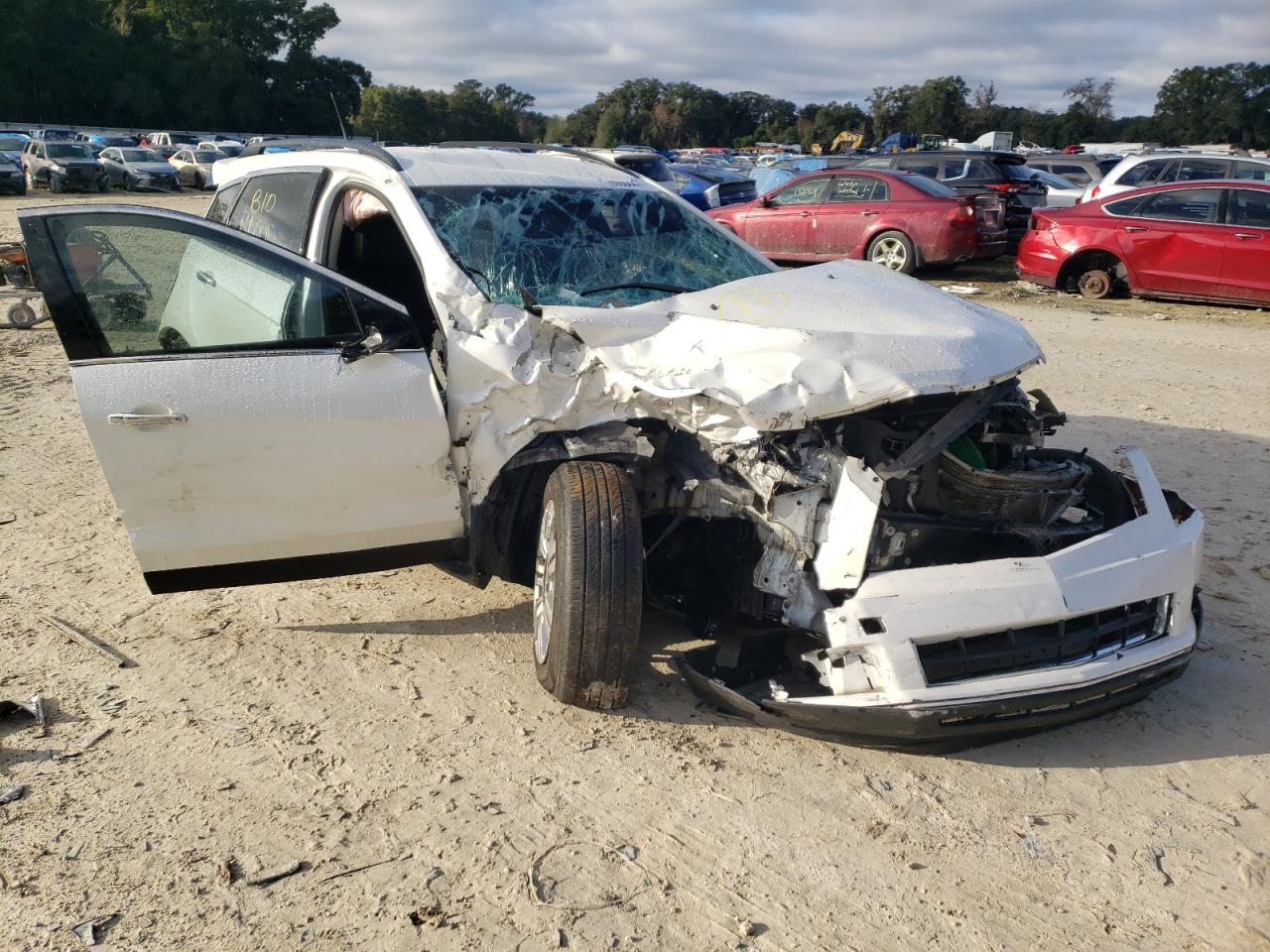 CADILLAC SRX 2011 with VIN 3GYFNGEY9BS635386 - Photo from auction