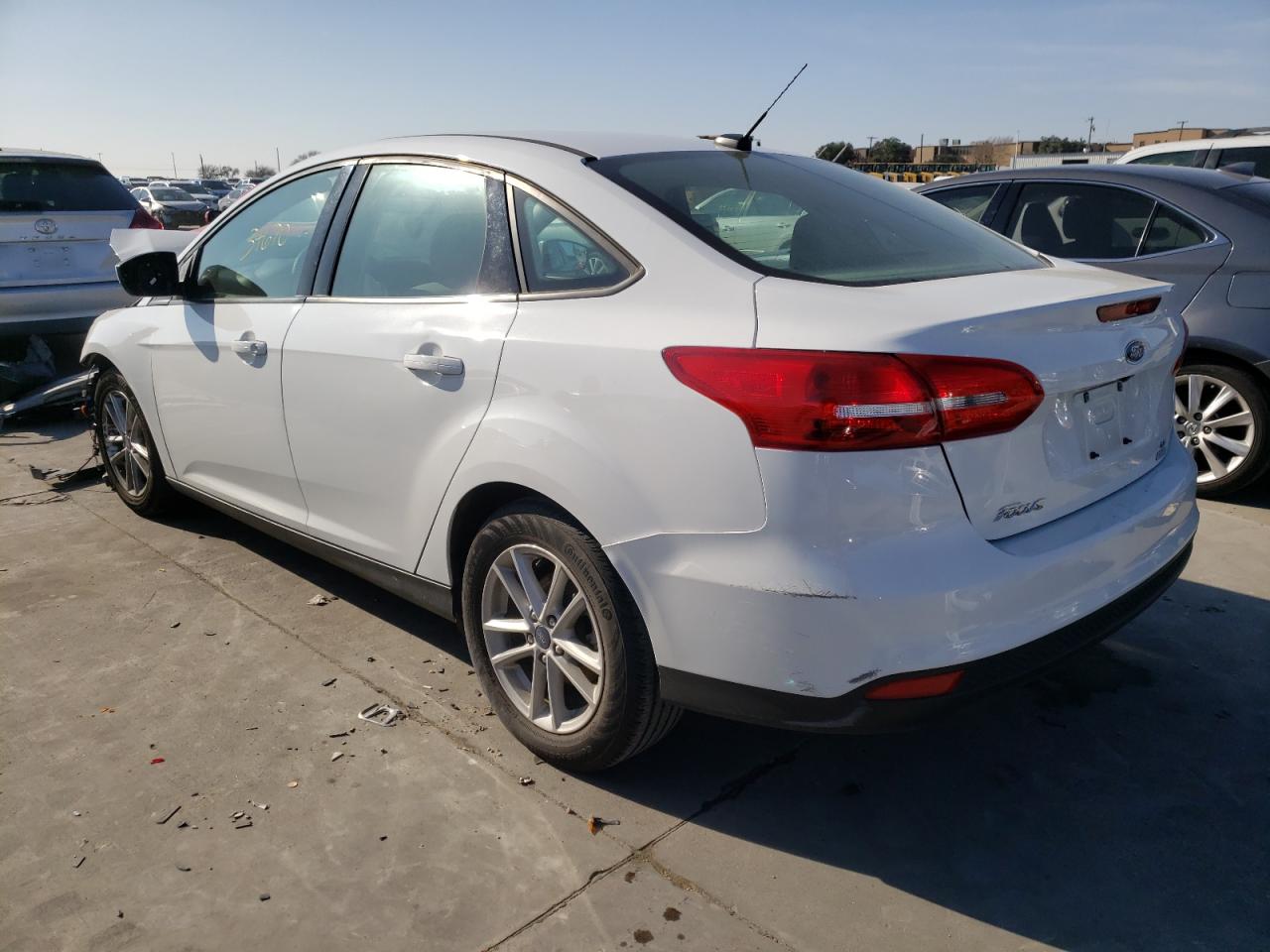 Photo 3 from auction – 2018 FORD FOCUS SE with VIN 1FADP3FE6JL210612