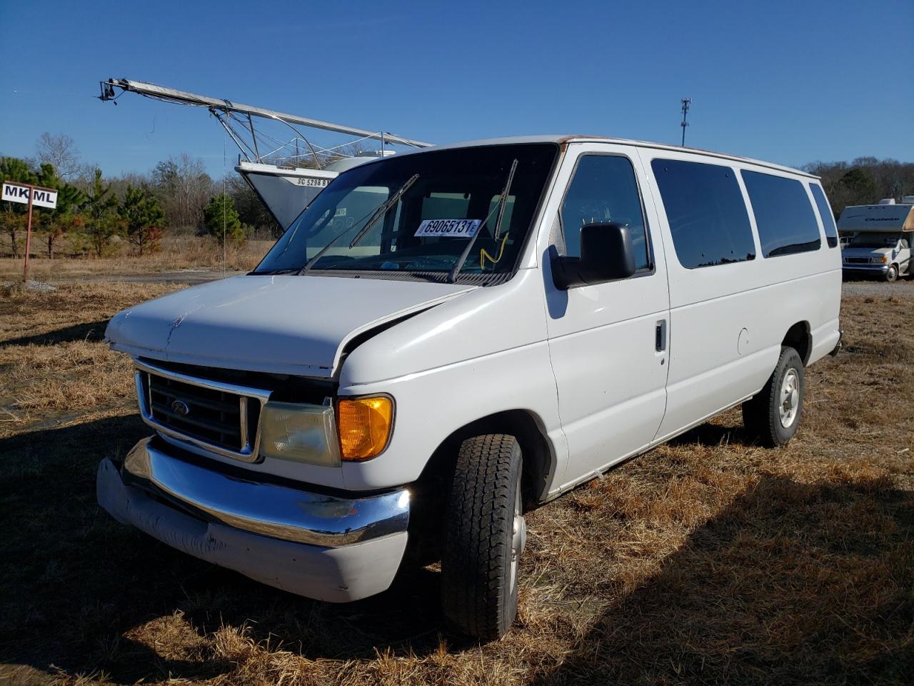 Photo 2 from auction – 2003 FORD ECONOLINE with VIN 1FBSS31L33HB00522