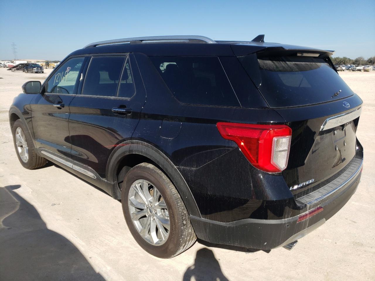 Photo 3 from auction – 2021 FORD EXPLORER L with VIN 1FMSK8FH5MGB45932