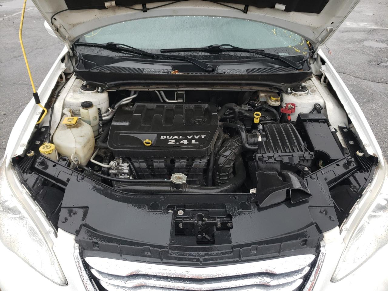 Photo 7 from auction – 2012 CHRYSLER 200 LX with VIN 1C3CCBAB8CN261789