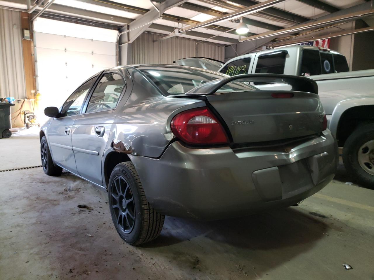 Photo 3 from auction – 2005 DODGE NEON SXT with VIN 1B3ES56C55D264282