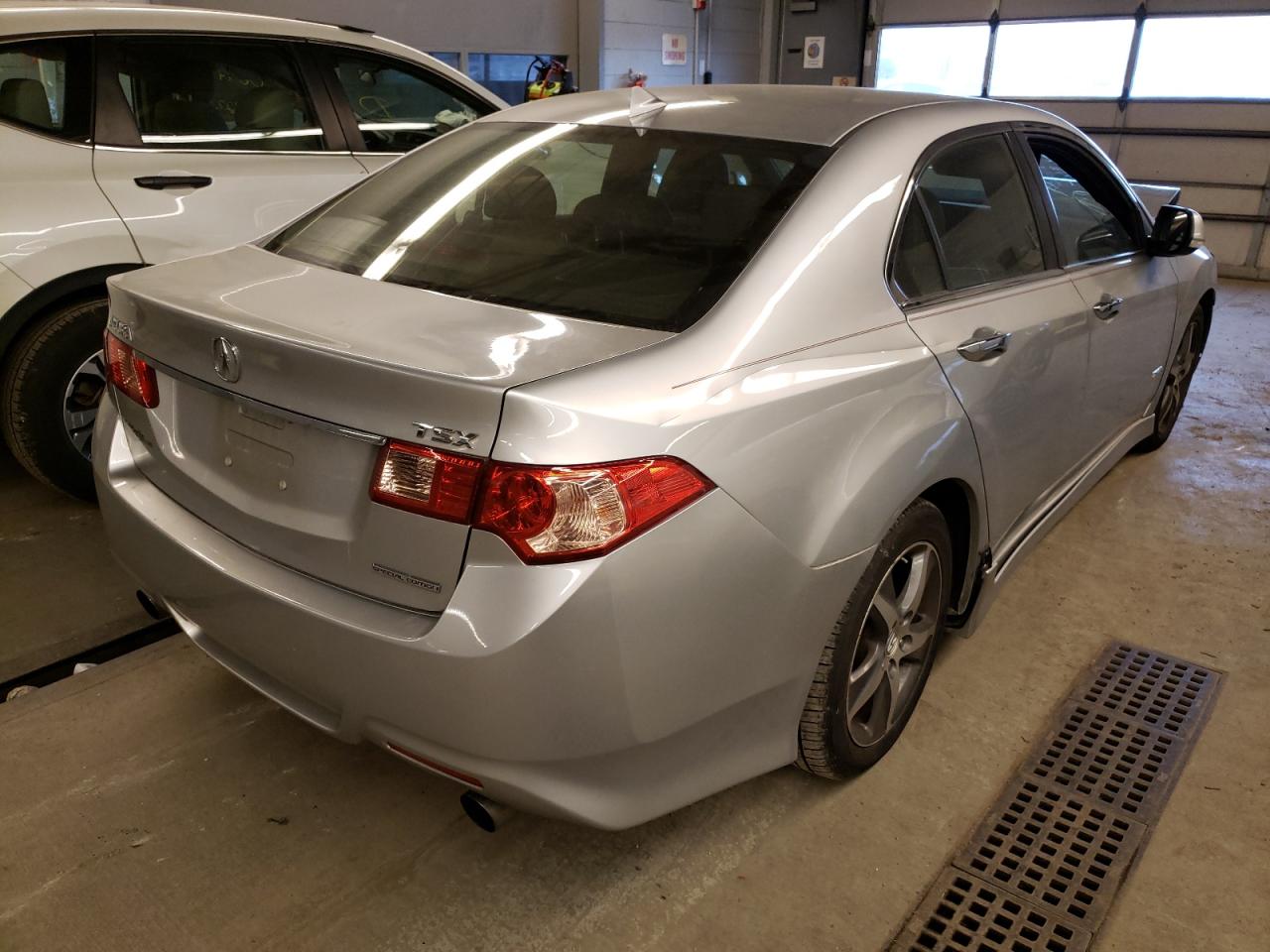 Photo 4 from auction – 2012 ACURA TSX SE with VIN JH4CU2F89CC019786