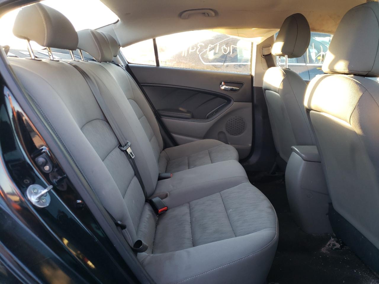 Photo 6 from auction – 2016 KIA FORTE LX with VIN KNAFK4A69G5535532