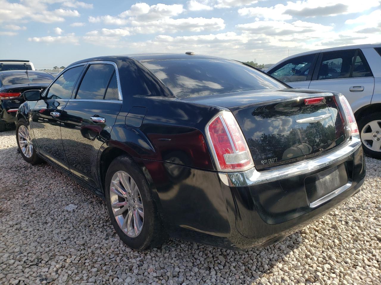 Photo 3 from auction – 2014 CHRYSLER 300C with VIN 2C3CCAEG9EH252840