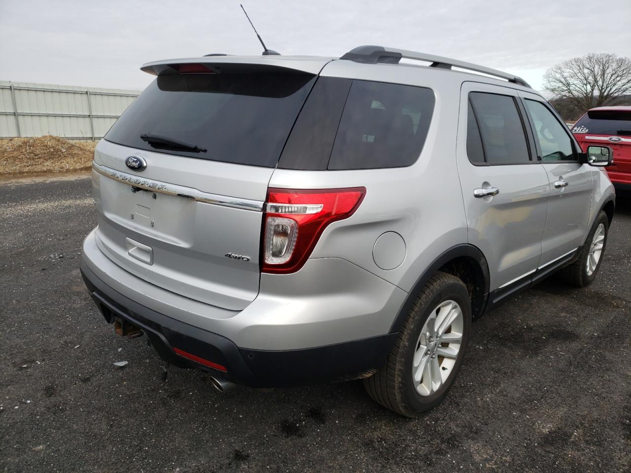 Photo 4 from auction – 2013 FORD EXPLORER X with VIN 1FM5K8D83DGB17188