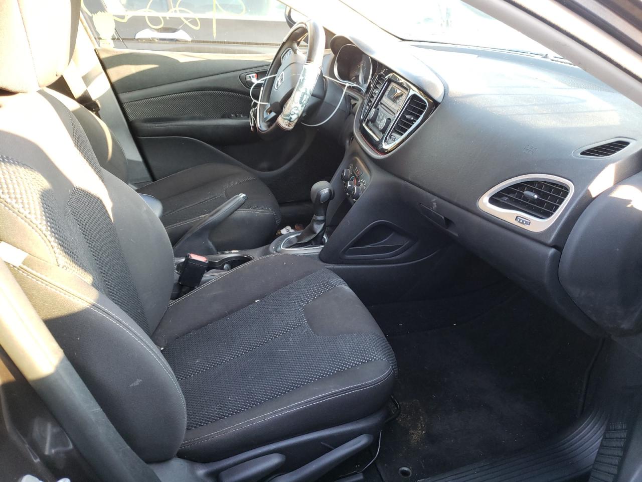 Photo 5 from auction – 2015 DODGE DART SXT with VIN 1C3CDFBB1FD432055