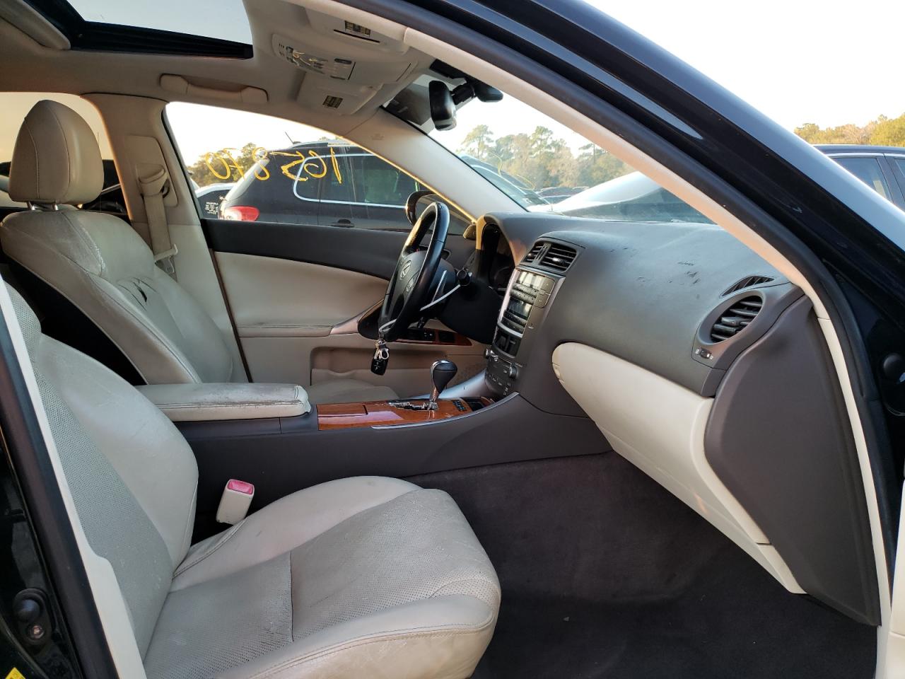 Photo 5 from auction – 2009 LEXUS IS 250 with VIN JTHBK262195105846