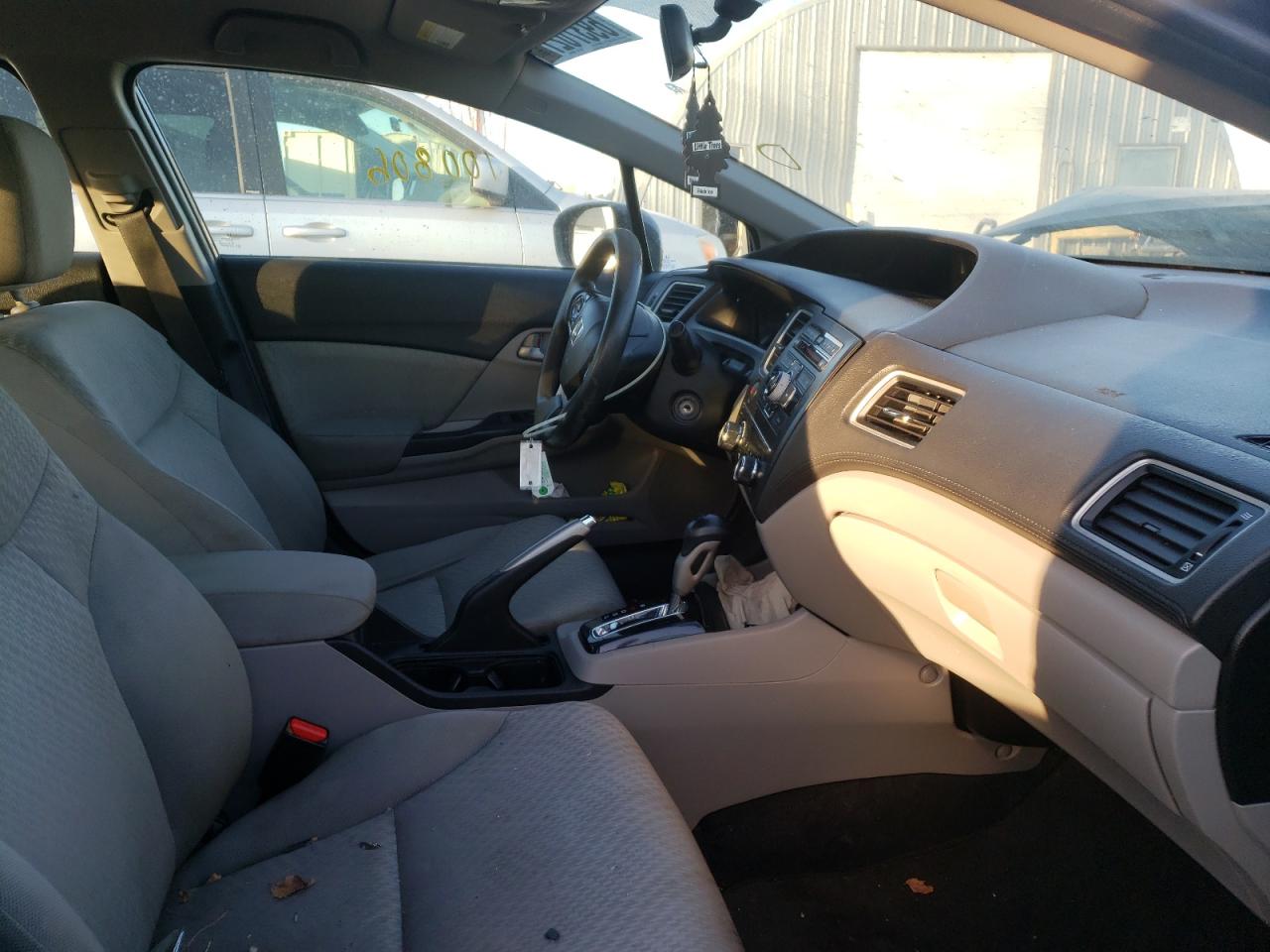 Photo 5 from auction – 2015 HONDA CIVIC LX with VIN 19XFB2F54FE096265
