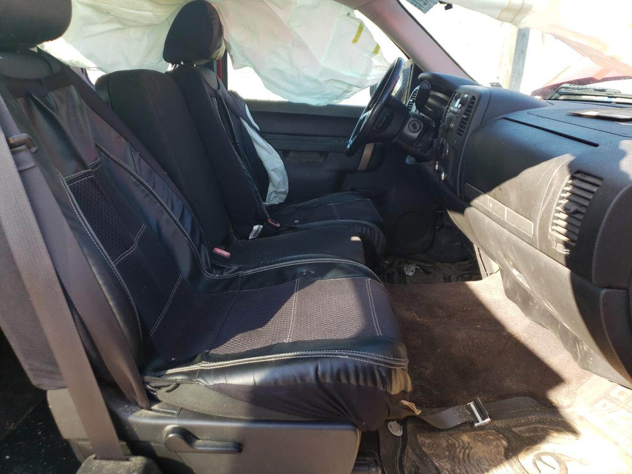 Photo 5 from auction – 2013 CHEVROLET SILVERADO with VIN 1GCRKSE79DZ195312