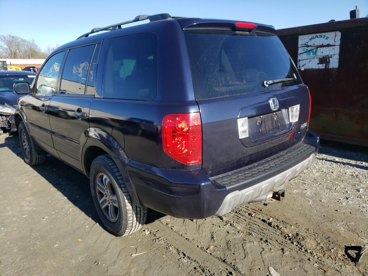 Photo 3 from auction – 2004 HONDA PILOT EXL with VIN 2HKYF18554H529539