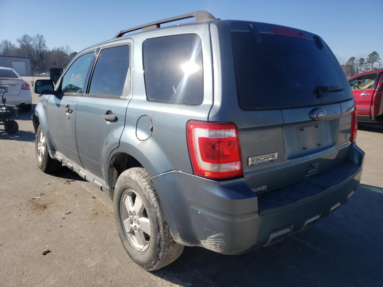 Photo 3 from auction – 2010 FORD ESCAPE XLT with VIN 1FMCU0DG3AKC82502
