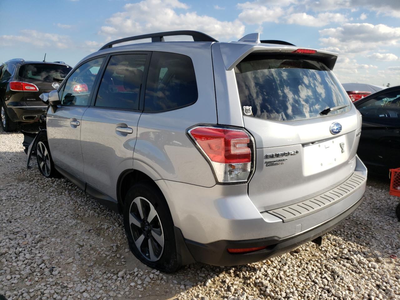 Photo 3 from auction – 2017 SUBARU FORESTER 2 with VIN JF2SJADC9HH548853