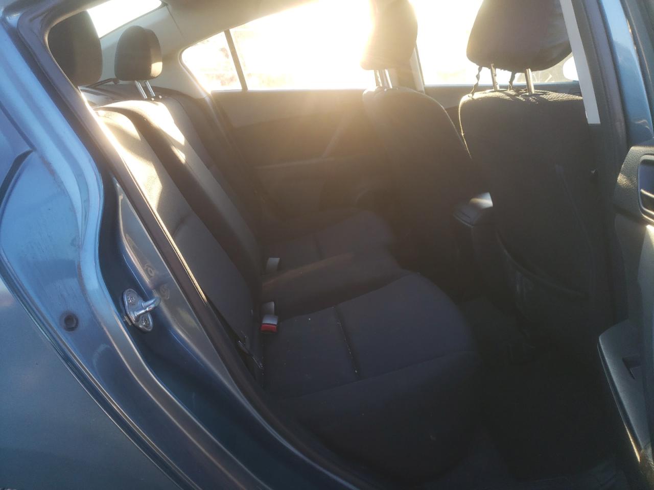 Photo 6 from auction – 2011 MAZDA 3 I with VIN JM1BL1UF4B1431524