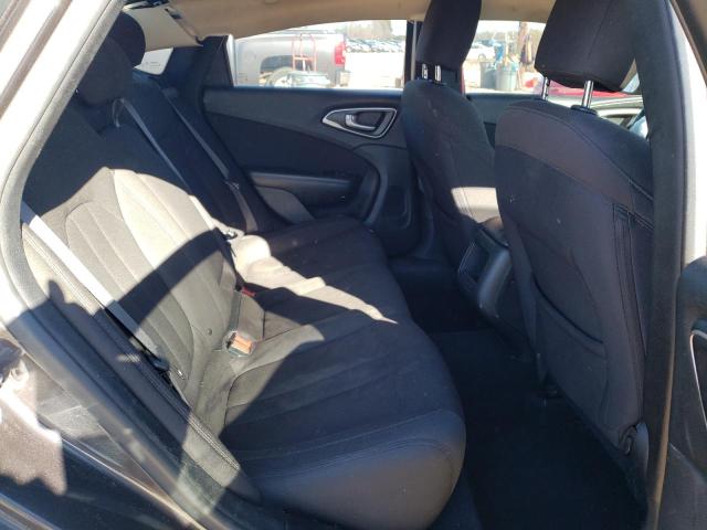 Photo 6 from auction – 2015 CHRYSLER 200 LIMITE with VIN 1C3CCCAB5FN695727