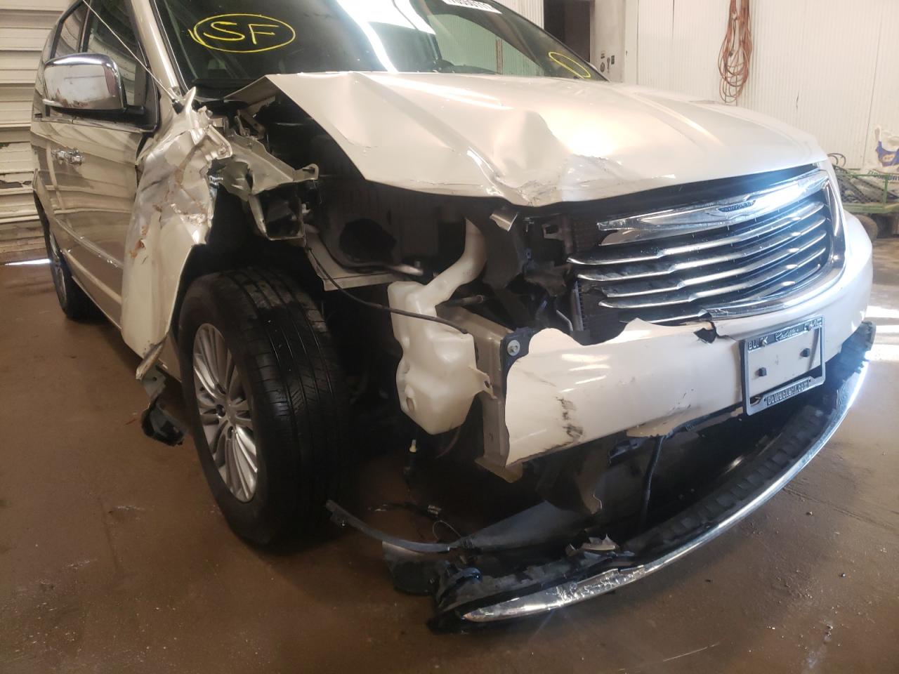 Photo 9 from auction – 2014 CHRYSLER TOWN & COU with VIN 2C4RC1CG8ER418056