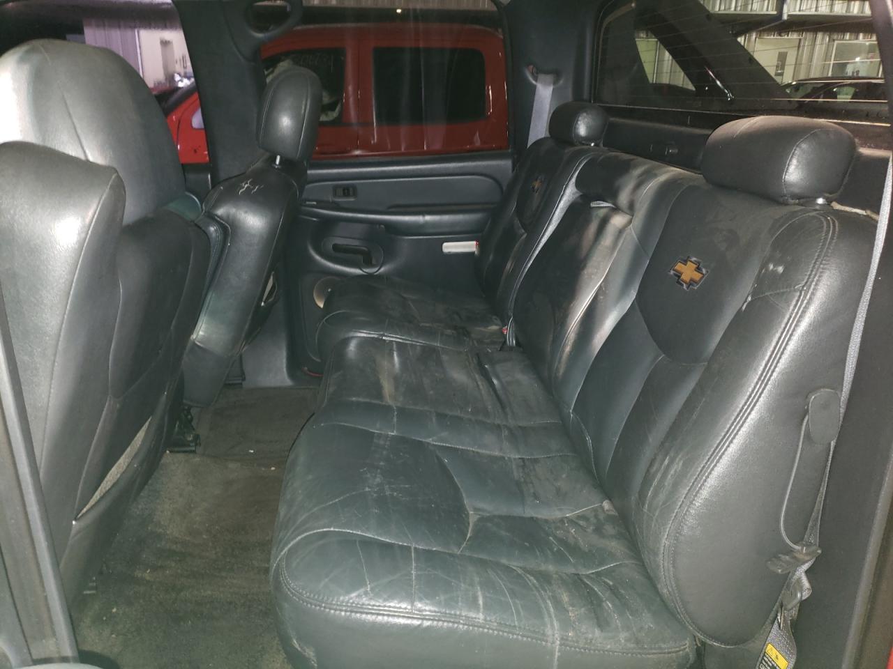 Photo 6 from auction – 2002 CHEVROLET AVALANCHE with VIN 3GNEK13T42G160903