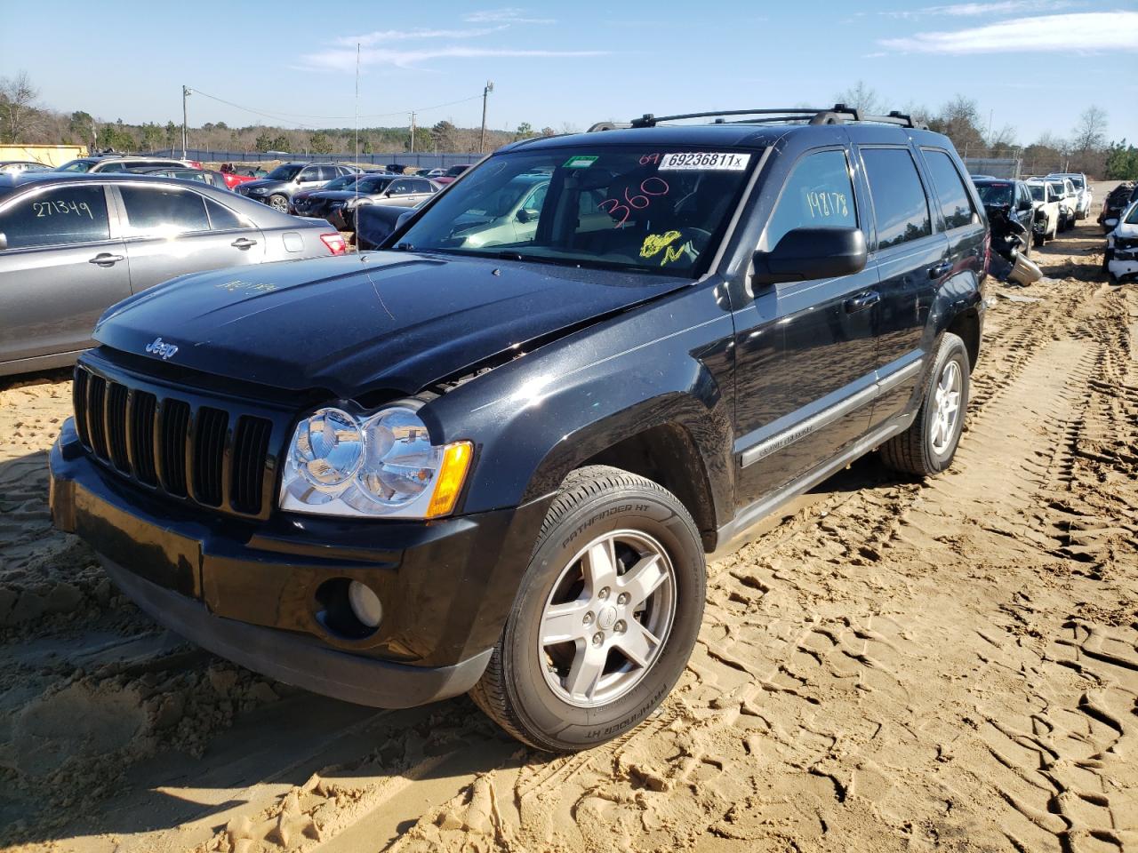 Photo 2 from auction – 2007 JEEP GRAND CHER with VIN 1J8HS48P47C526803