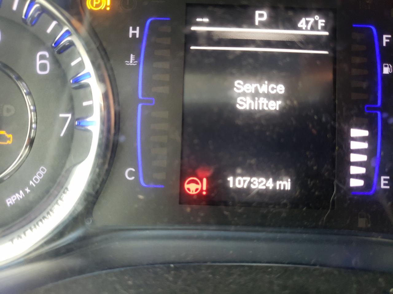 Photo 8 from auction – 2015 CHRYSLER 200 LIMITE with VIN 1C3CCCAB8FN557762