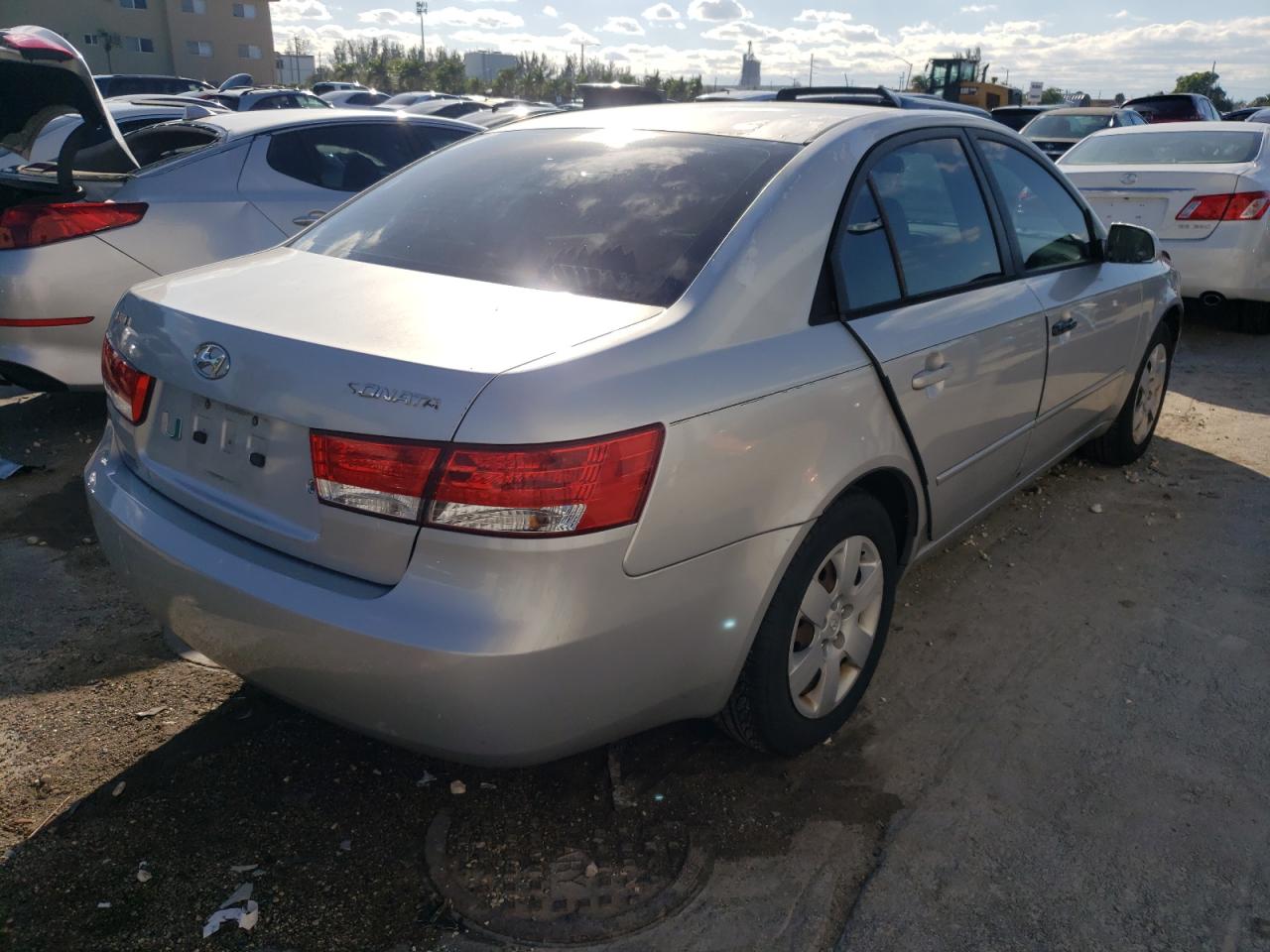 Photo 4 from auction – 2006 HYUNDAI SONATA GL with VIN KMHET46C56A114452