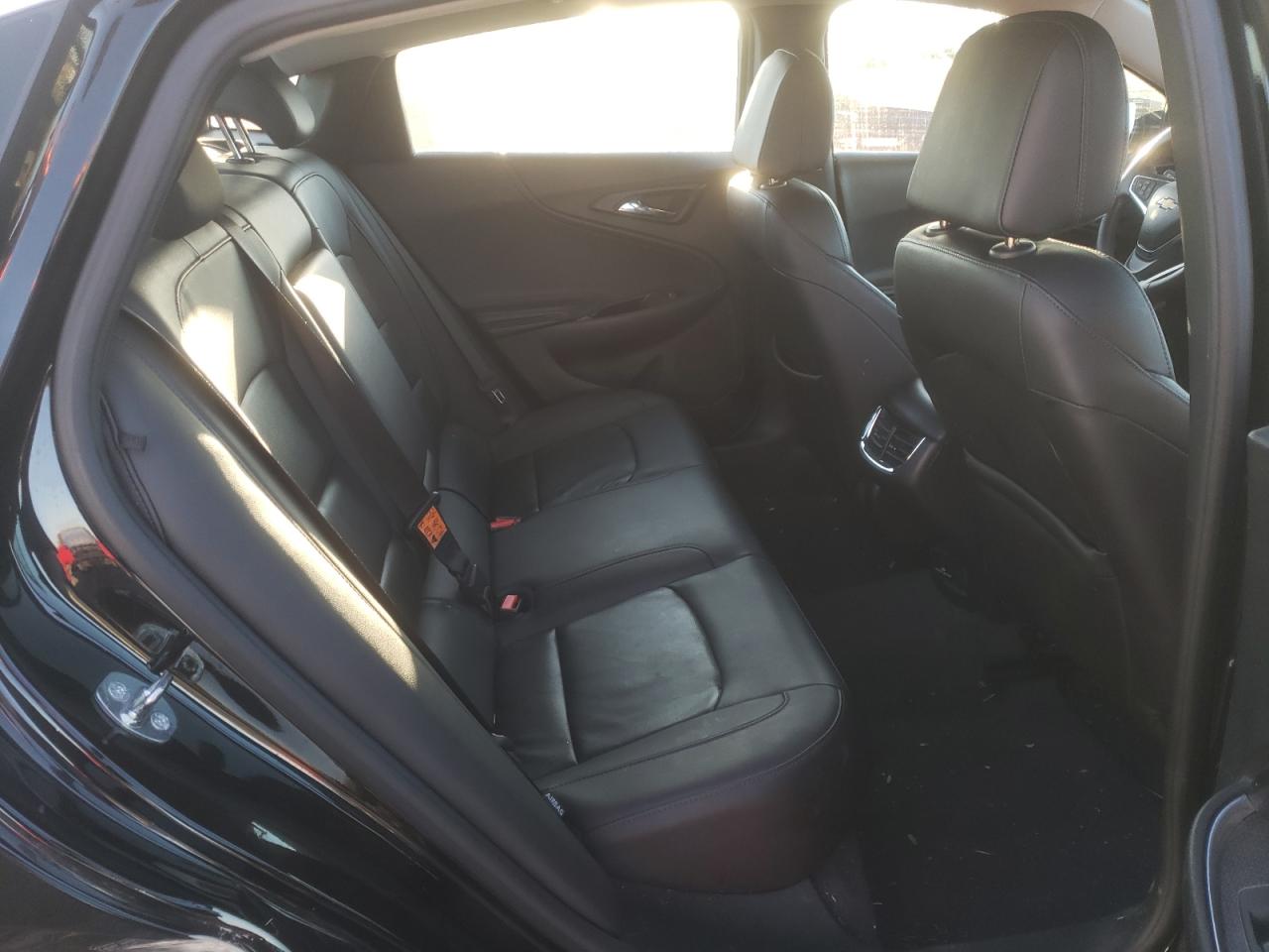 Photo 6 from auction – 2017 CHEVROLET MALIBU with VIN 1G1ZE5ST6HF107360
