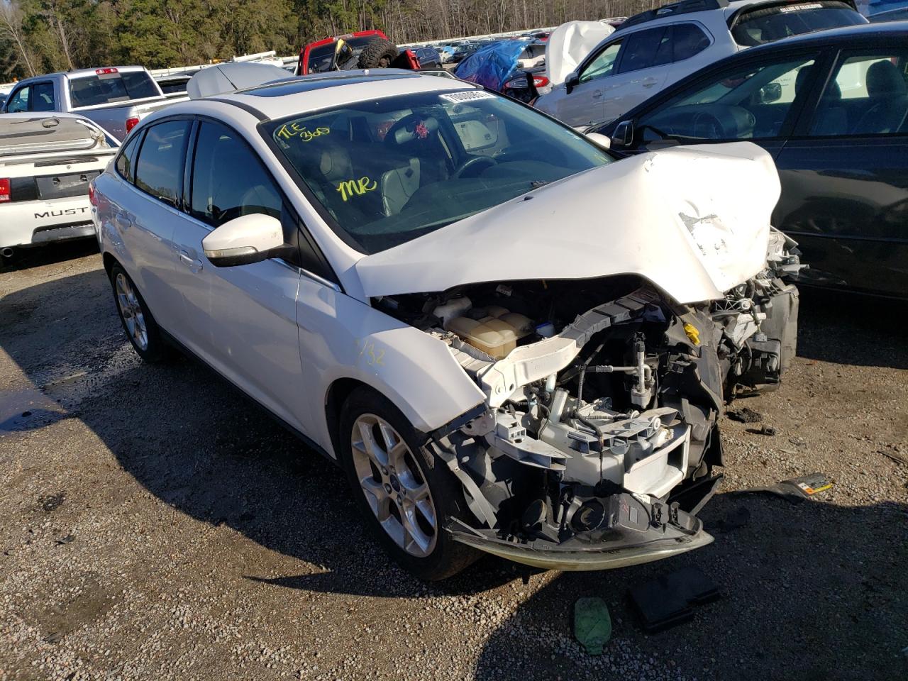 FORD FOCUS TITA 2013 with VIN 1FADP3J27DL378745 - Photo from auction