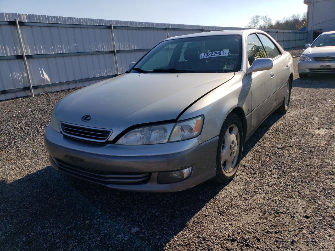 Photo 9 from auction – 2000 LEXUS ES 300 with VIN JT8BF28G5Y0266273