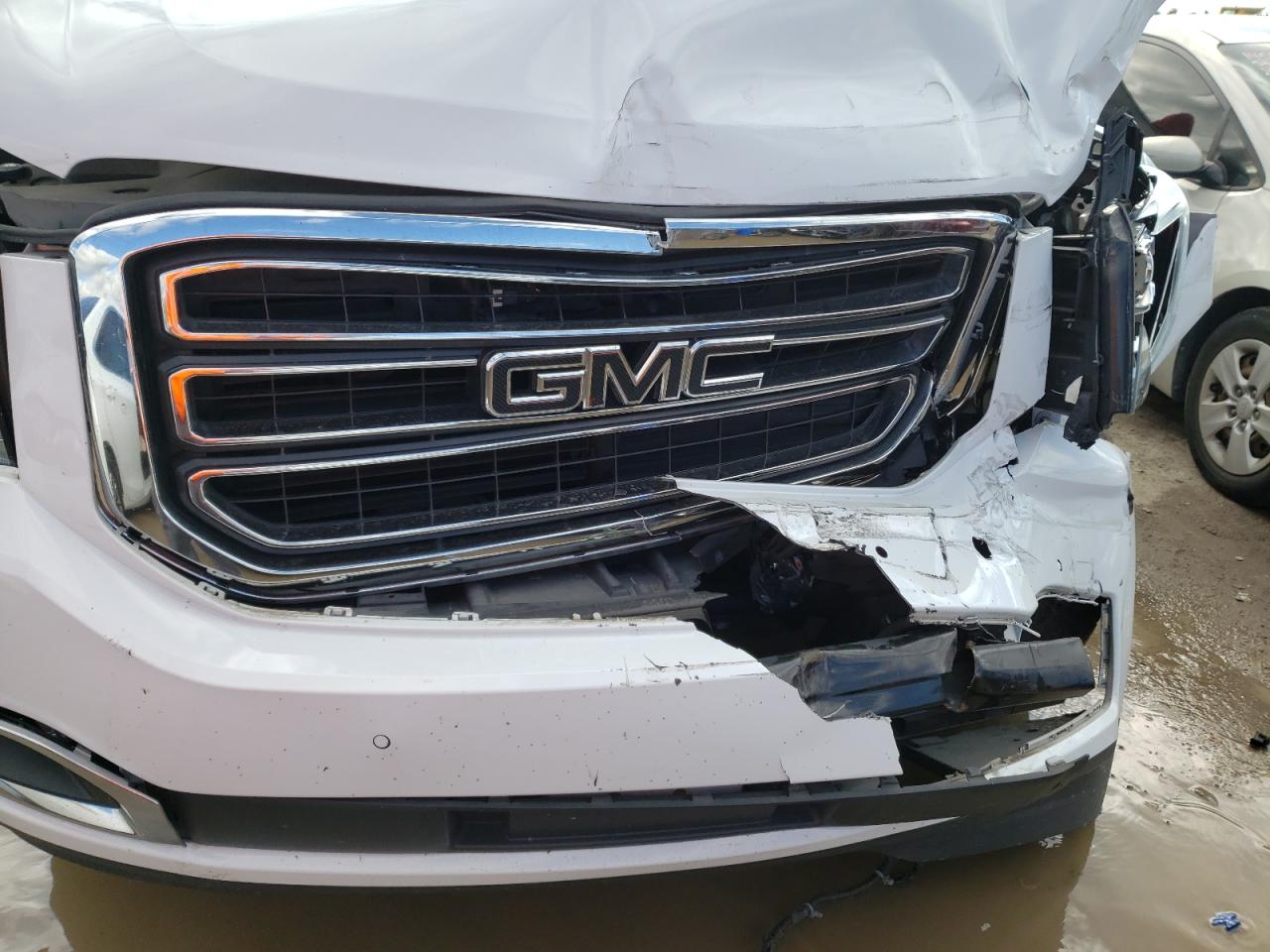 Photo 9 from auction – 2018 GMC YUKON SLE with VIN 1GKS1AKC3JR326802